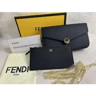 F is Fendi Chain Pouch In Calf Leather Black