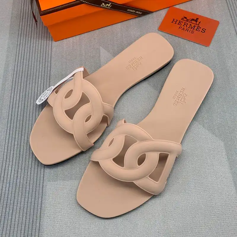 Cheap Hermes Aloha Slides Women Rubber with Chaine D'ancre In Apricot