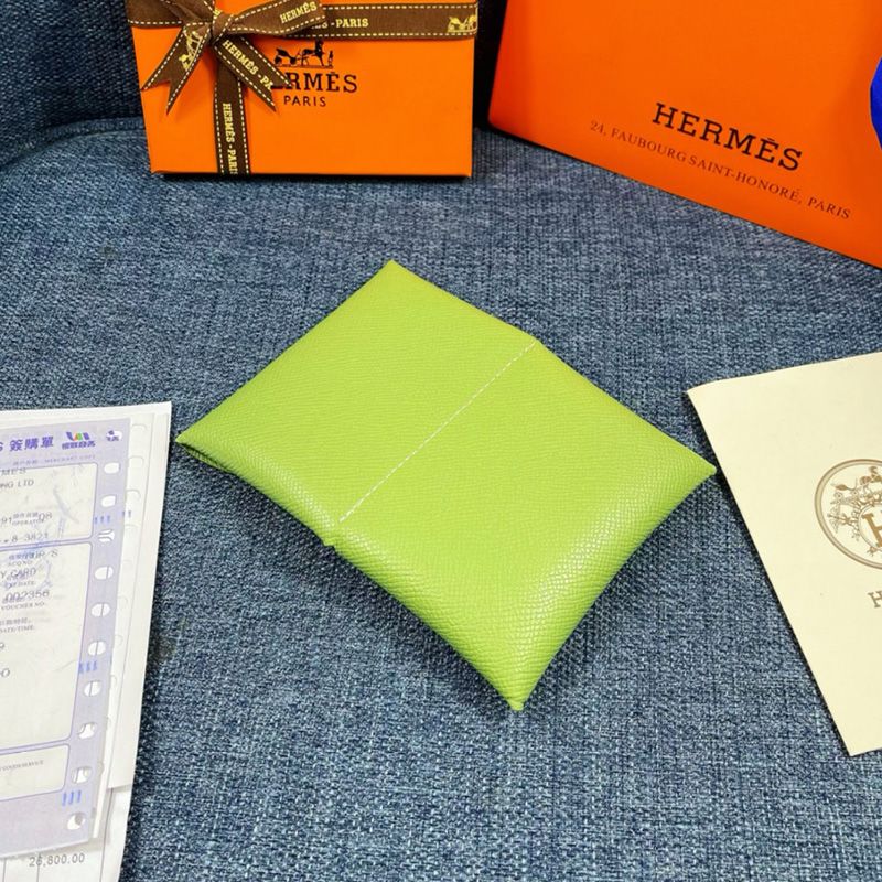 Hermes Calvi Card Holder Epsom Leather Gold Hardware In Green