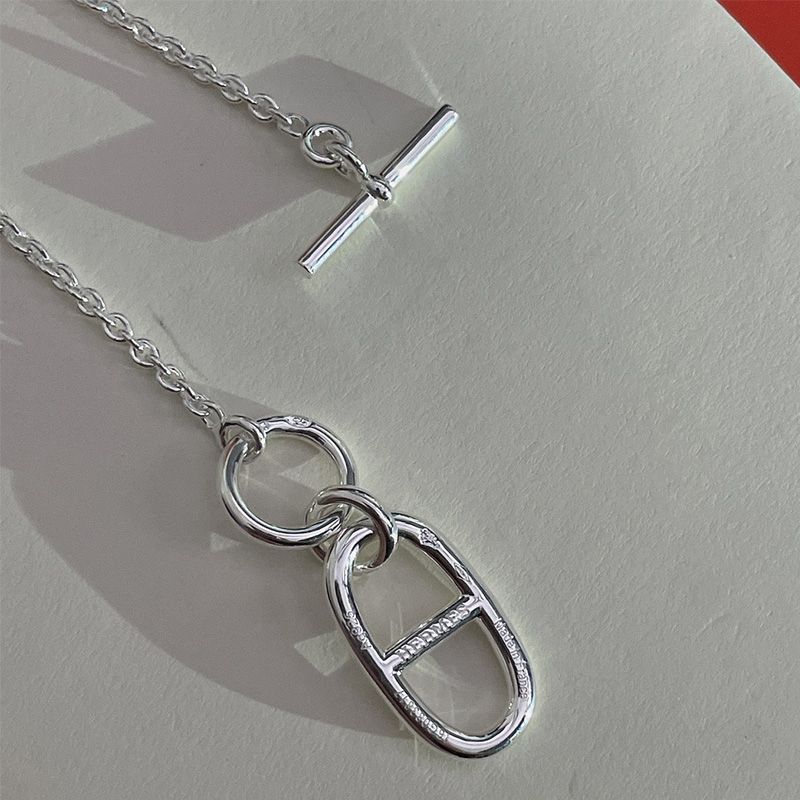 Hermes Chaine D'Ancre Logo Pendant Necklace Silver