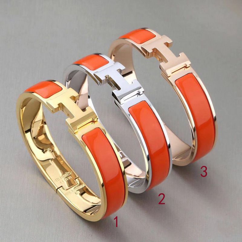 Hermes Small Clic H Bracelet In Orange