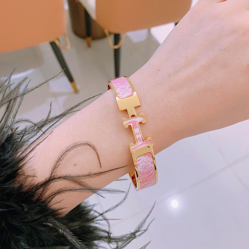 Hermes Clic H Enamel Bracelets Gold In Pink