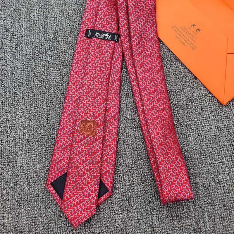 Hermes Club Silk Mix Tie In Red