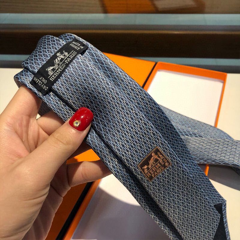 Hermes Crosslines Silk Tie In Blue