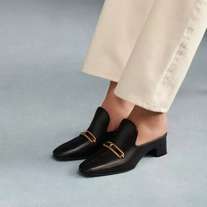 Hermes Diane Heeled Mules Women Calfskin with Roulis Buckle In Black