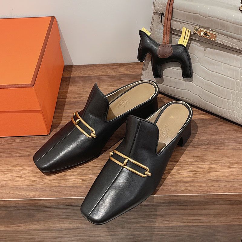 Hermes Diane Heeled Mules Women Calfskin with Roulis Buckle In Black