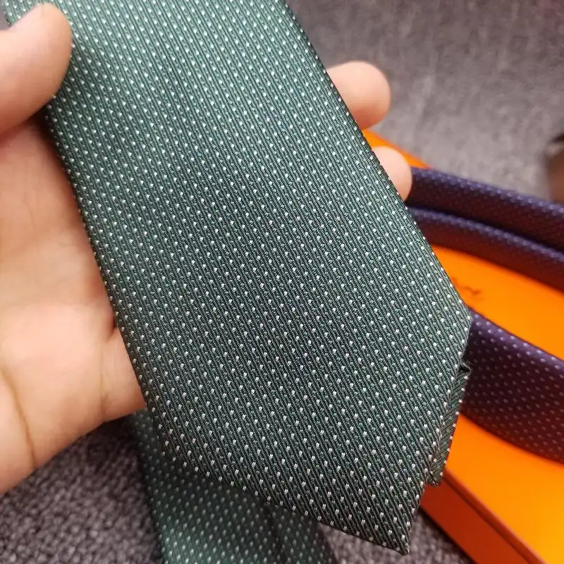 Affordable Hermes Digital H Tie In Green