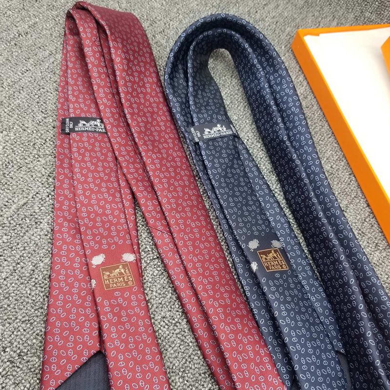 Hermes Double 6 Tissee Maillon Tie In Red