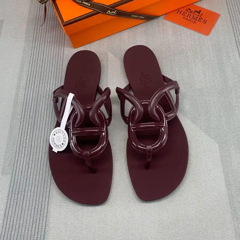 Hermes Egerie Slides Women Rubber with Chaine D'ancre In Burgundy