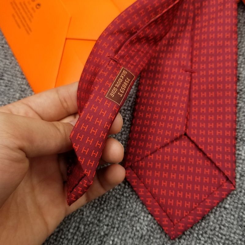 Hermes Faconnee H Bicolore Tie In Red