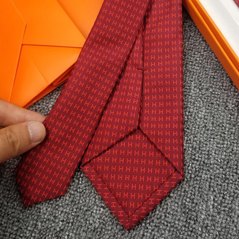 Hermes Faconnee H Bicolore Tie In Red