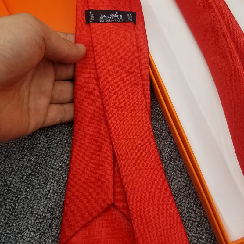 Hermes Faconnee H Bicolore Tie In Red