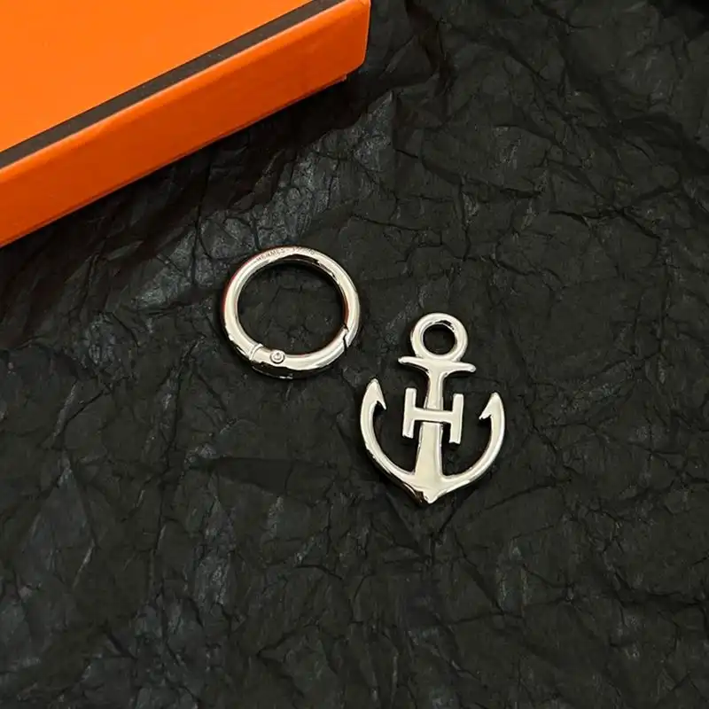 Affordable Hermes H Logo Anchor Keyring Metal In Silver