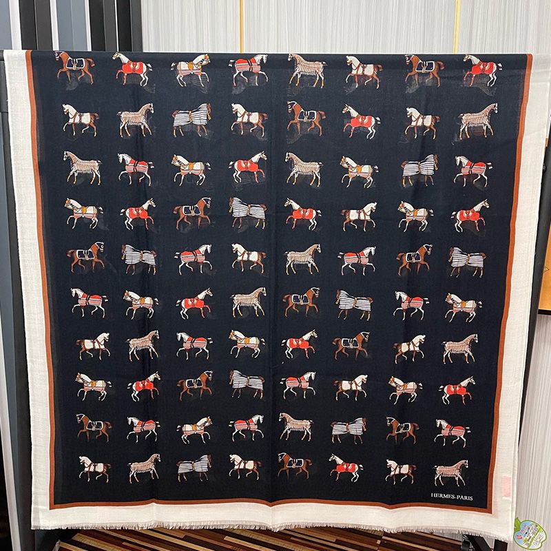 Hermes Horse Print Ring Scarf In Black