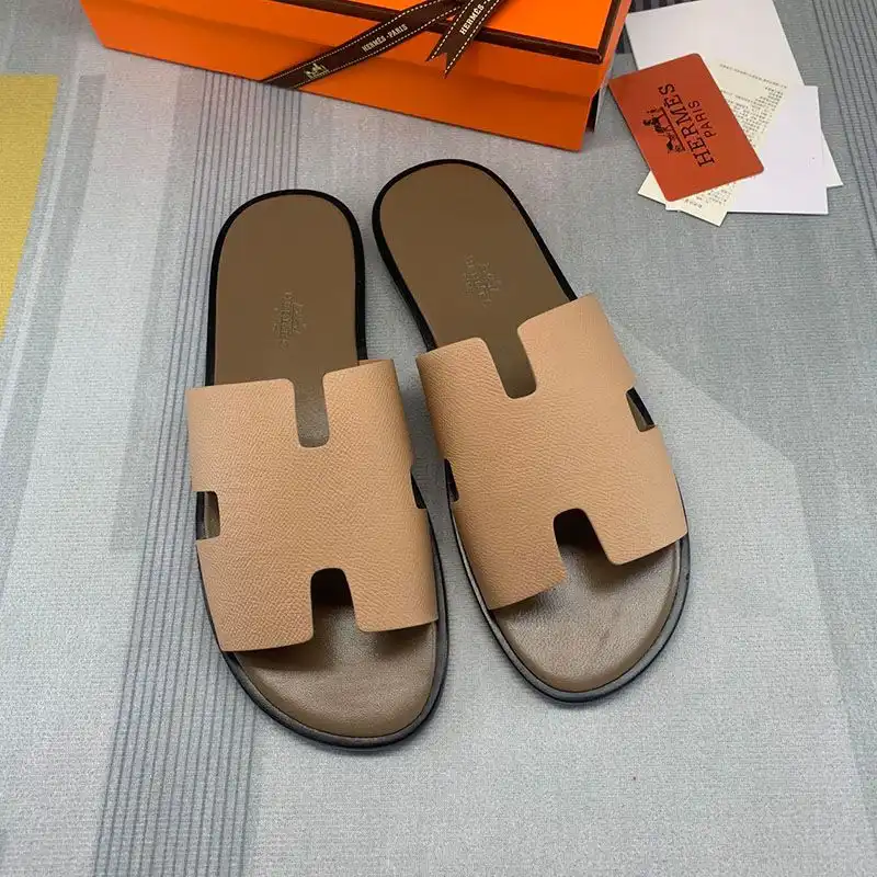 Hermes Izmir Slides Men Calfskin In Khaki Coffee