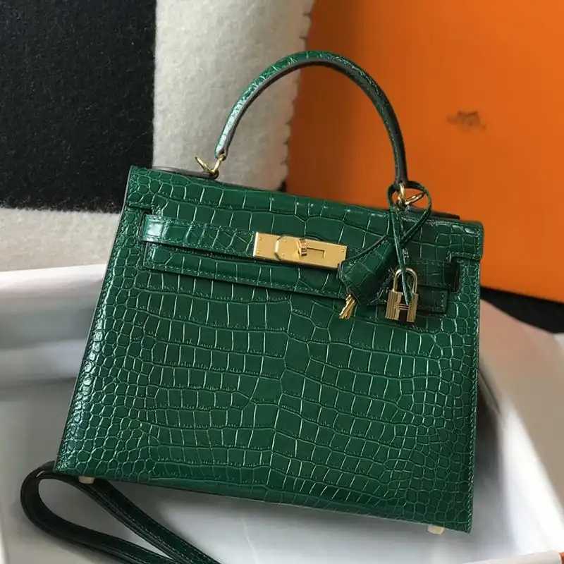 Hermes Kelly Bag Alligator Leather Gold Hardware In Green