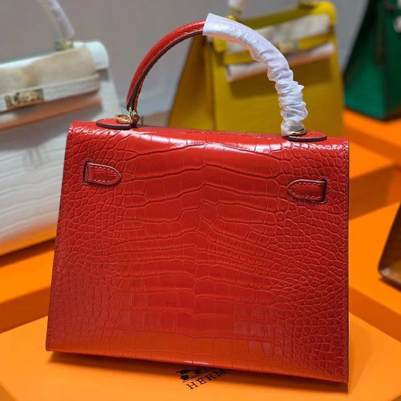 Hermes Kelly Bag Alligator Leather Gold Hardware In Red