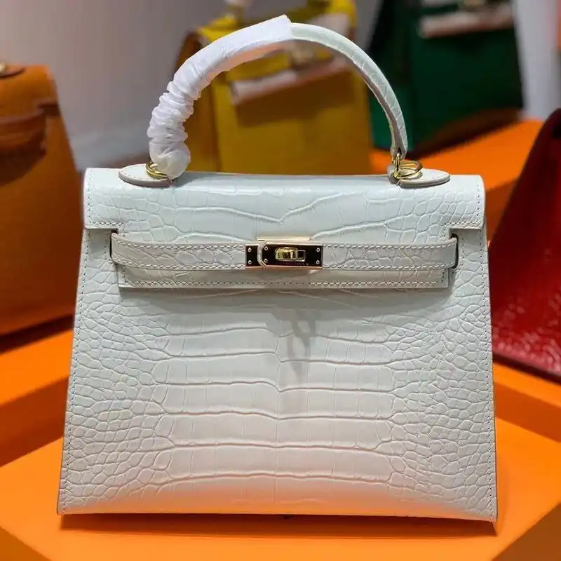 Hermes Kelly Bag Alligator Leather Gold Hardware In White