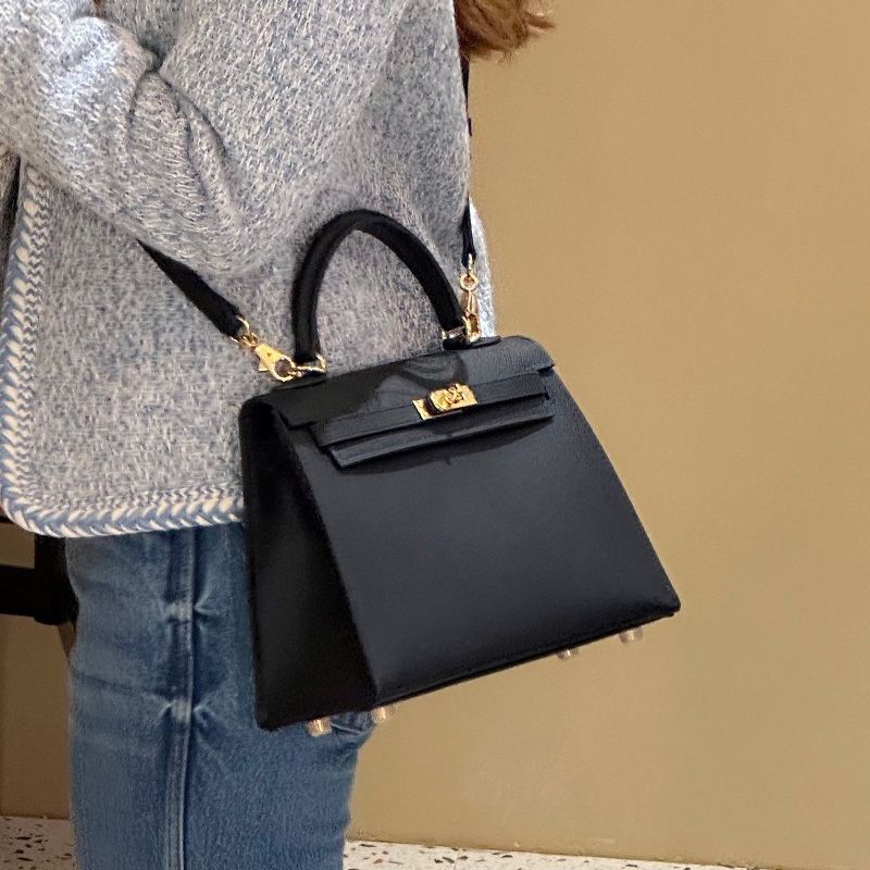 Hermes Kelly Bag Epsom Leather Gold Hardware In Black