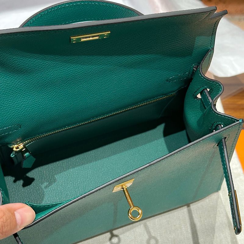 Hermes Kelly Bag Epsom Leather Gold Hardware In Green