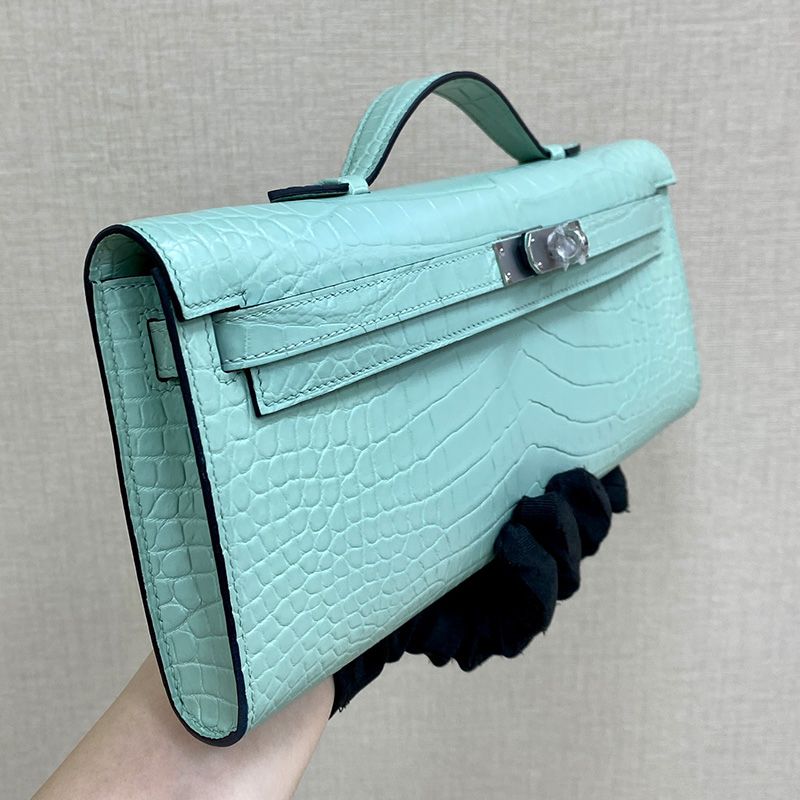 Hermes Kelly Cut Clutch Crocodile Leather Palladium Hardware In Mint Green