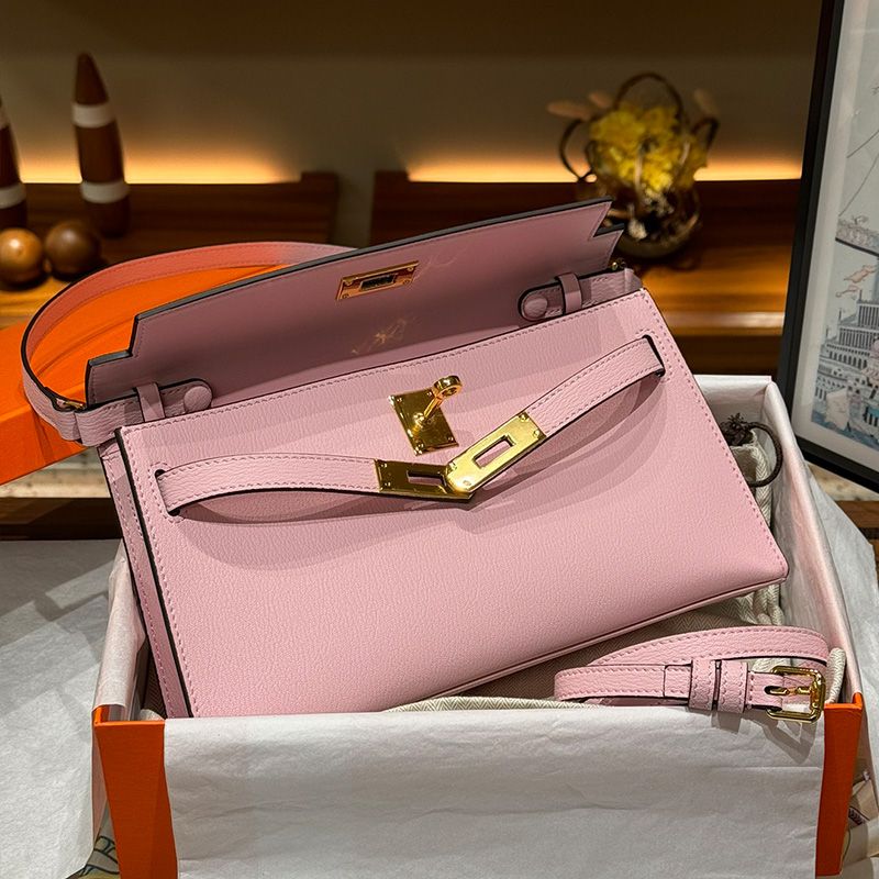 Hermes Kelly Elan Bag Chevre Leather Gold Hardware In Pink