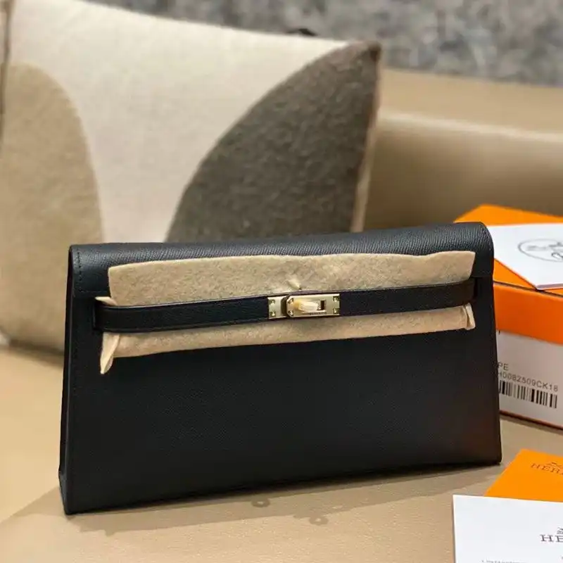 Hermes Kelly Elan Bag Epsom Leather Gold Hardware In Black