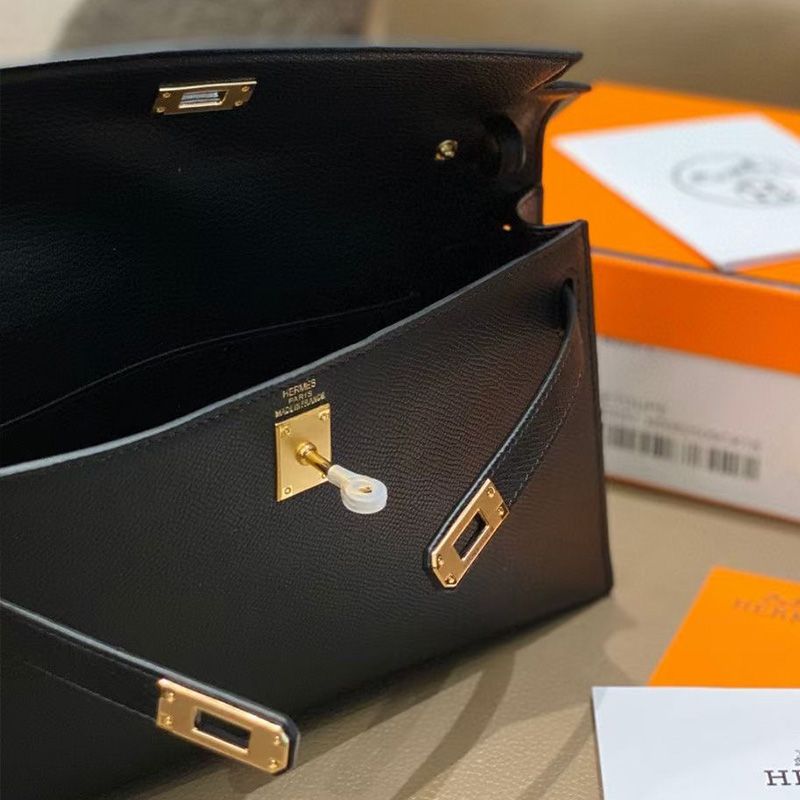 Hermes Kelly Elan Bag Epsom Leather Gold Hardware In Black