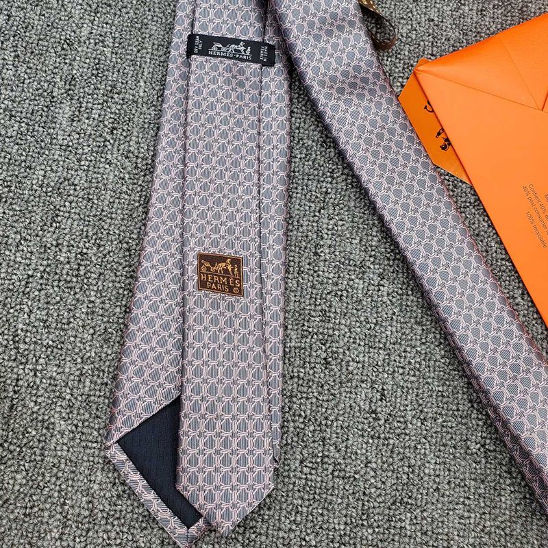 Hermes Le Pied A L'Etrier Tie In Pink