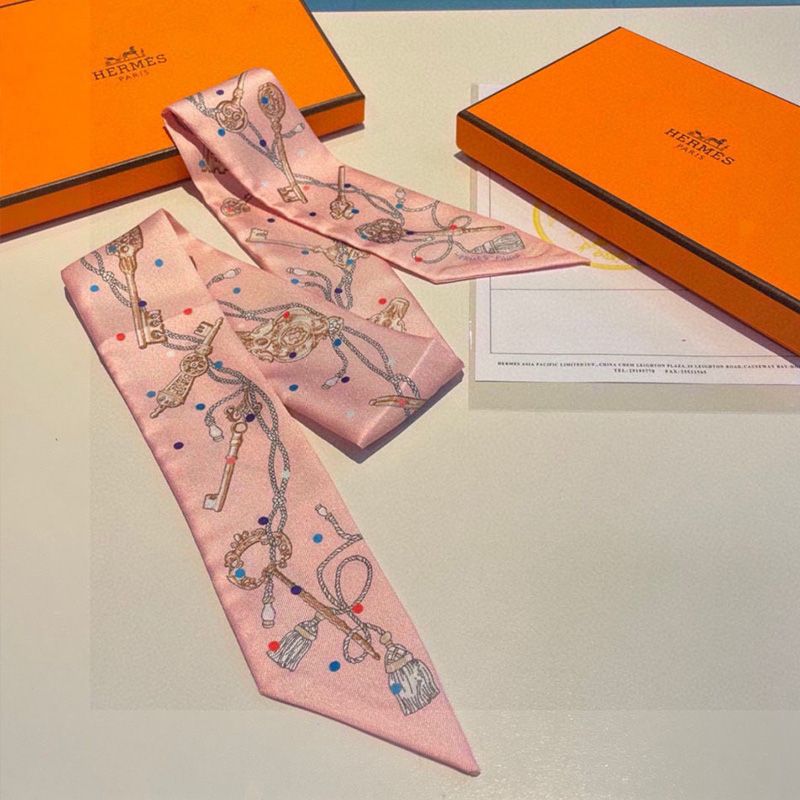 Hermes Les Cles A Pois Twilly In Pink