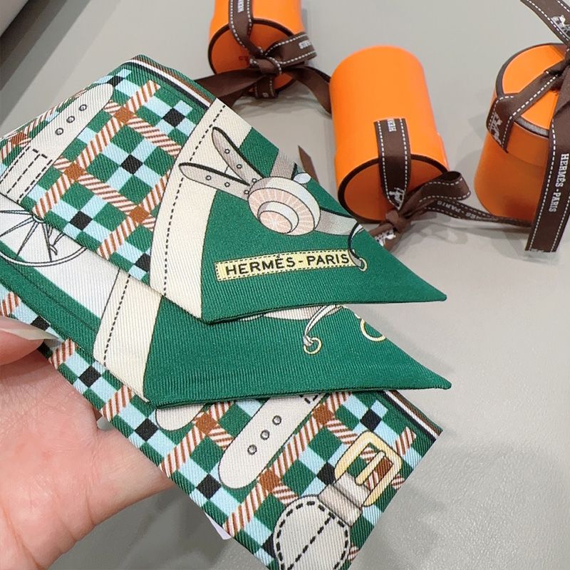 Hermes Les Voitures Nouvelles Twilly In Green