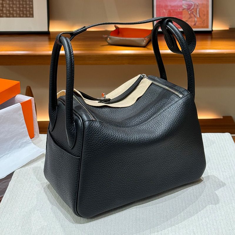 Hermes Lindy Bag Clemence Leather Palladium Hardware In Black