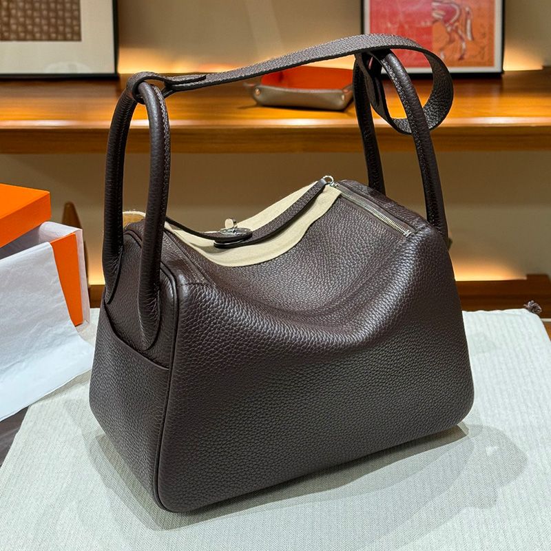 Hermes Lindy Bag Clemence Leather Palladium Hardware In Coffee