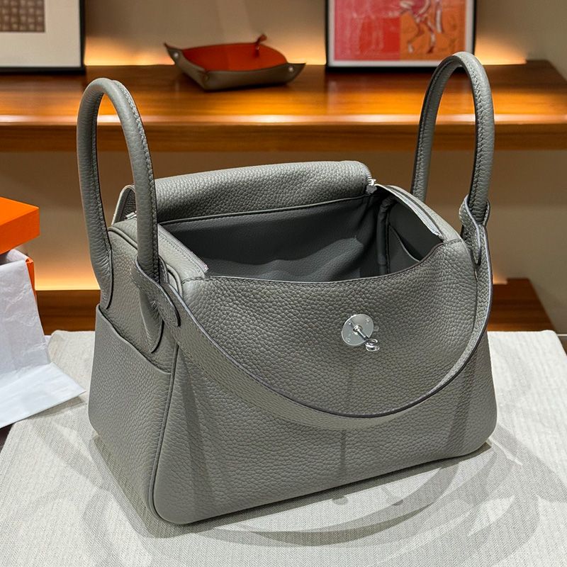 Hermes Lindy Bag Clemence Leather Palladium Hardware In Marble