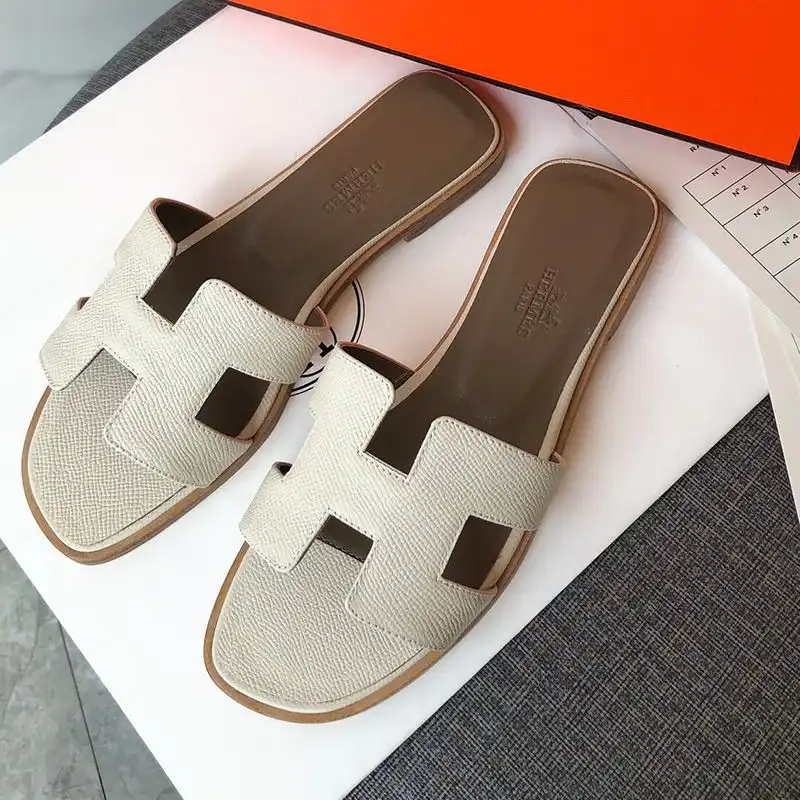 Affordable Hermes Oran Slides Women Grain Calfskin In Beige