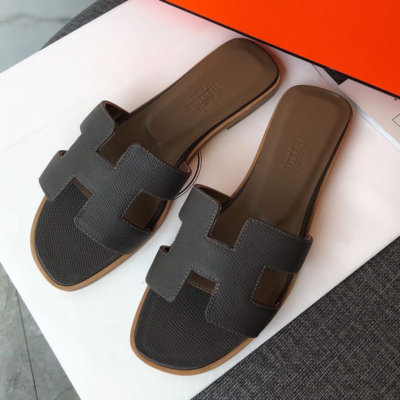 Hermes Oran Slides Women Grain Calfskin In Black Grey