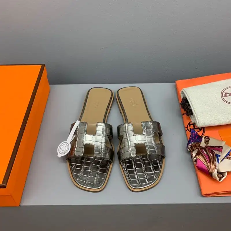 Hermes Oran Slides Women Crocodile Leather In Grey