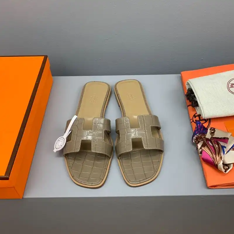 Hermes Oran Slides Women Crocodile Leather In Taupe