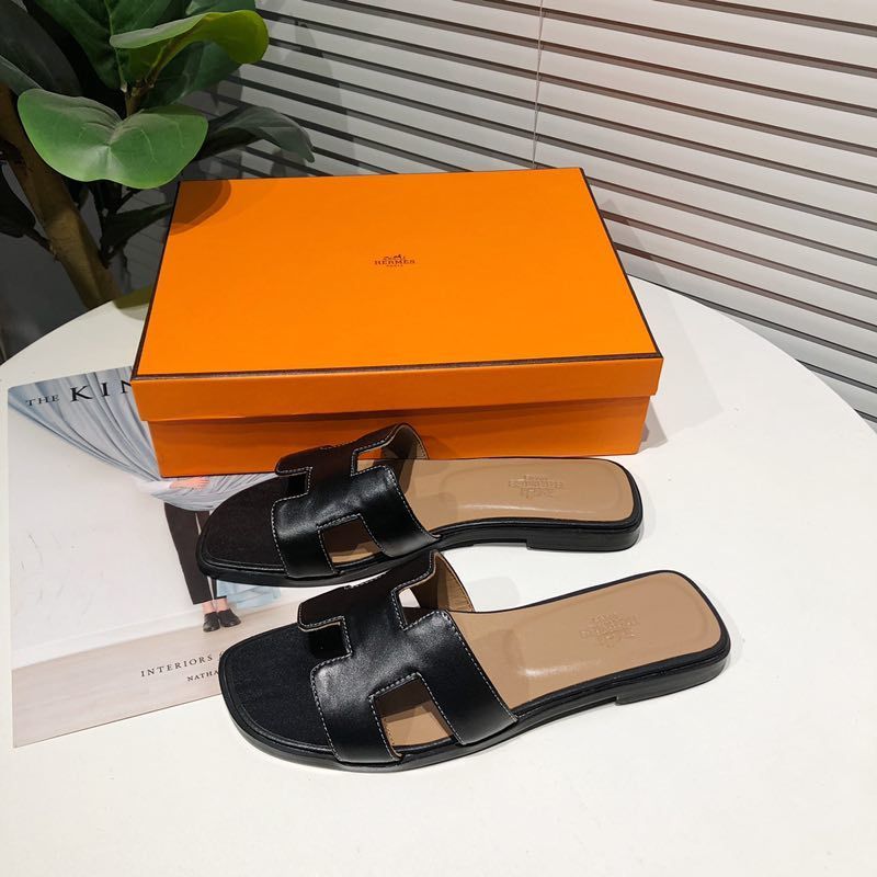 Hermes Oran Slides Women Calfskin In Black