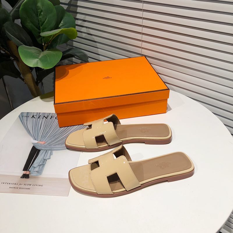 Hermes Oran Slides Women Nappa Leather In Apricot