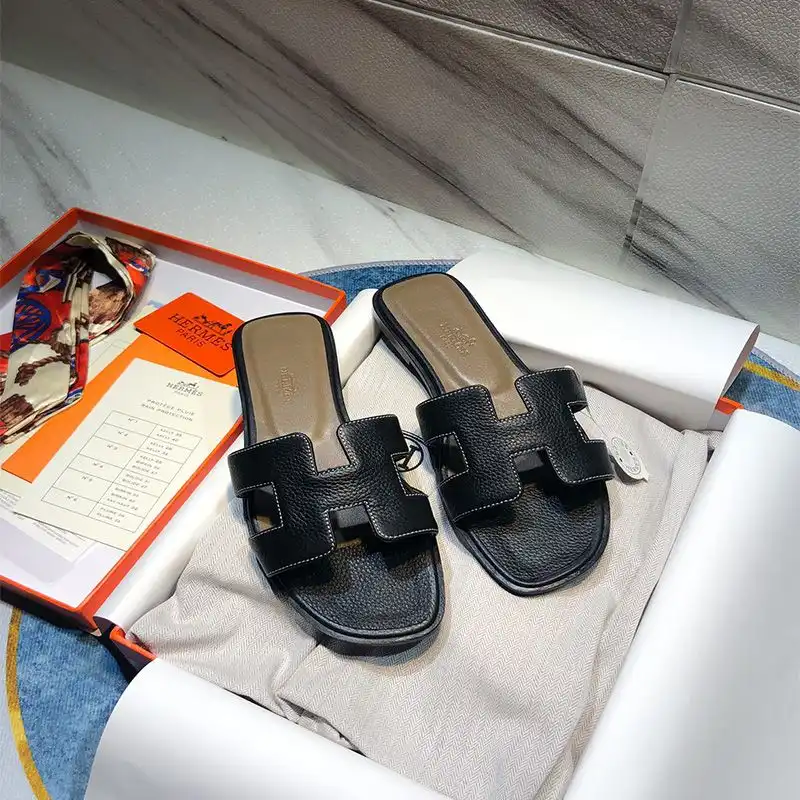 Hermes Oran Slides Women Calf Leather In Beige