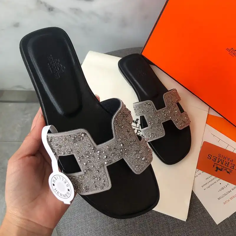 Affordable Hermes Oran Slides Women Glitter Leather With Pearl In Black Silver