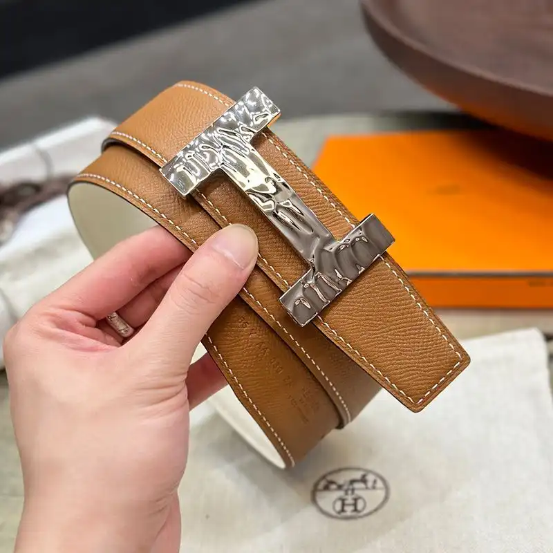 Affordable Hermes Quizz H20 Belt Reversible Leather In Brown White