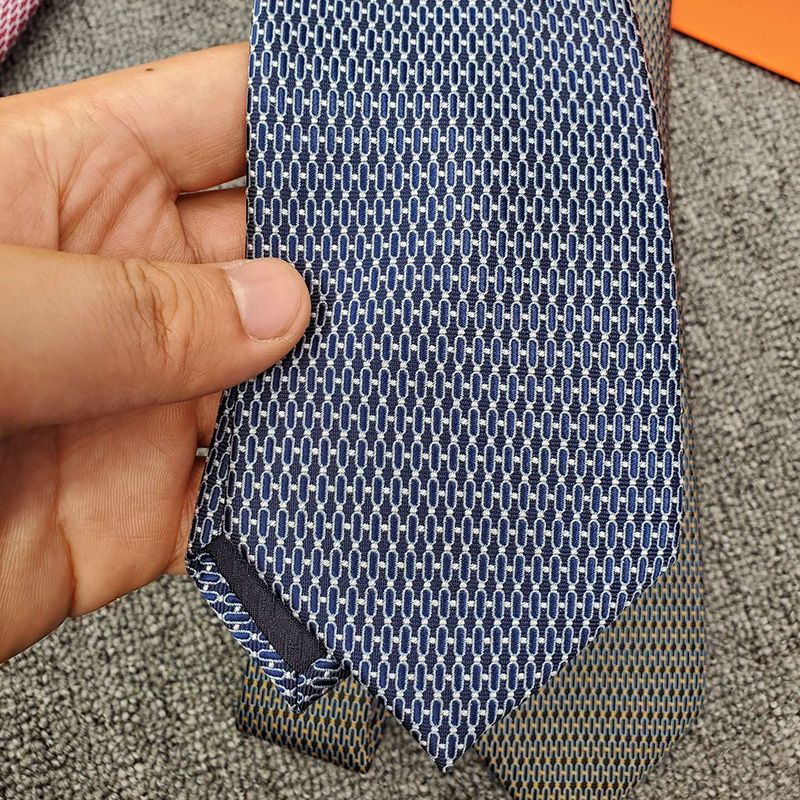 Hermes Resistance Ties