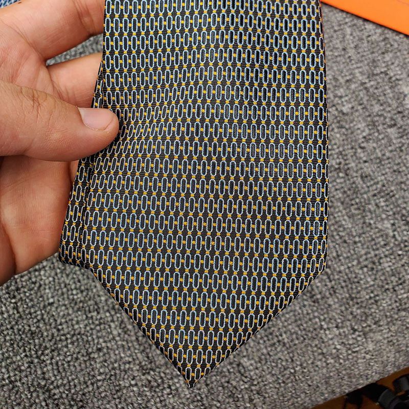 Hermes Resistance Ties