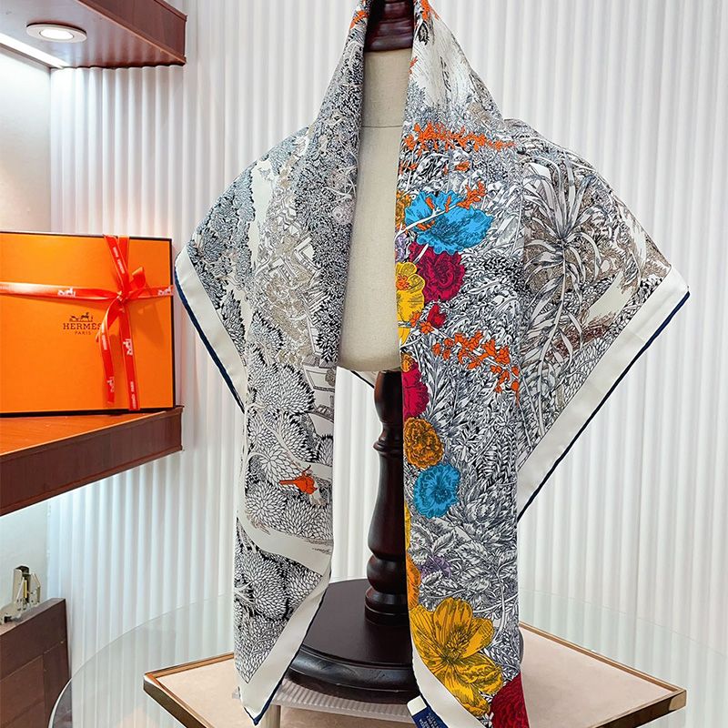 Hermes Retour A La Nature Scarf 90 In Grey