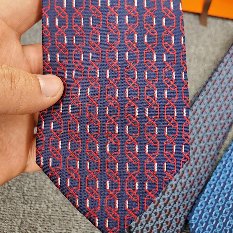 Hermes Tie 7 H Aaaaargh Tie In Red