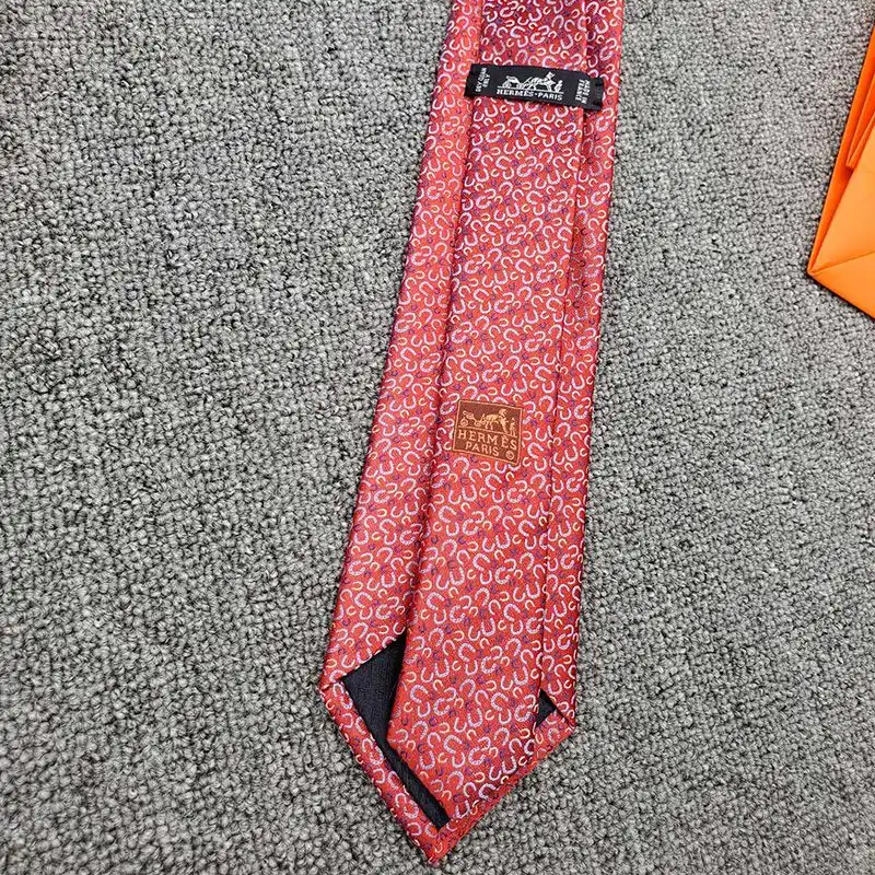 Affordable Hermes Tie 7 Horseshoes Tie In Red