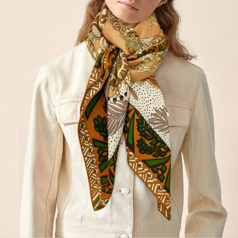 Hermes Zenobie Reine De Palmyre Shawl 140 In Beige