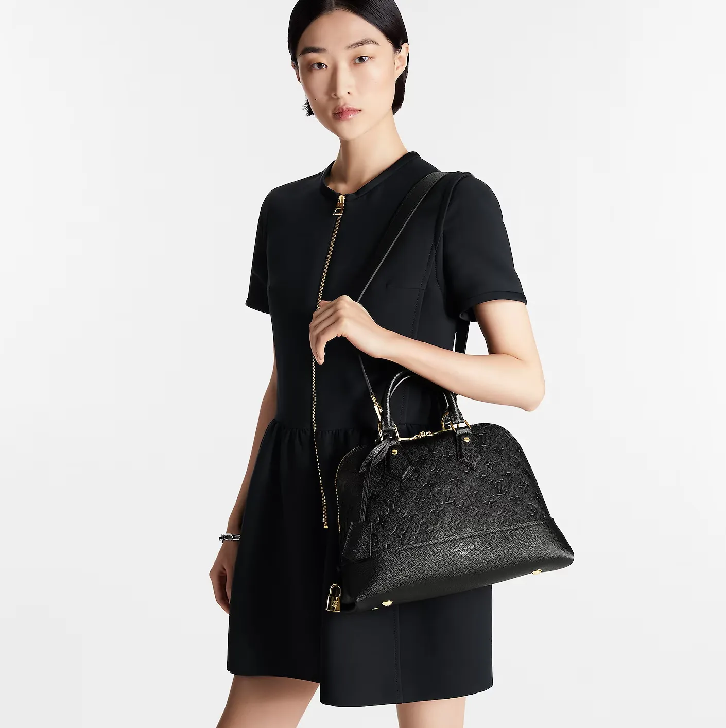 Original chanel store Bagsaaa Black M44832 Neo Alma PM